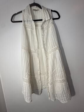 Crave Player Sleeveless Tunic Top Cream Lace Button Front Women’s M/M